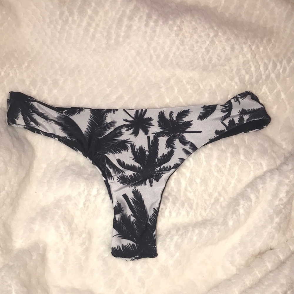 SHEIN Black & White Tropical Bikini Bottoms